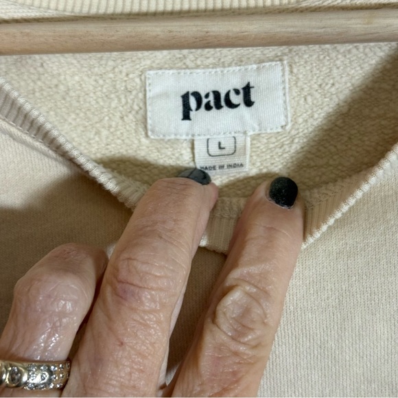 Pact Organic Cream Cheetah Sweatshirt Cropped Length EUC - Picture 2 of 5